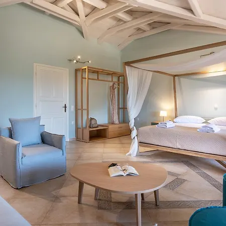 Amari Villa *